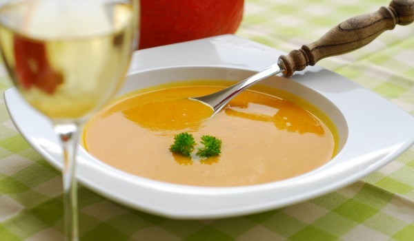 Крем супа от тиквички с домати