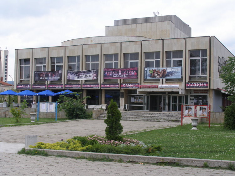 Премиена на „Браво Франклин”на кърджалийска сцена