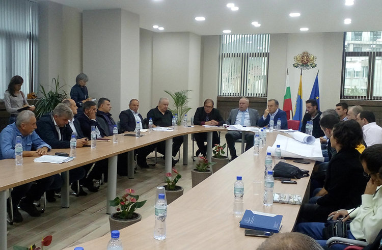 Представиха идейните проекти за кръговите към Долни Воден и към ПЗ "Север"