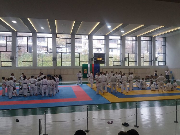  Смолян арена на майстори в бойните спортове, утре ясни победителите