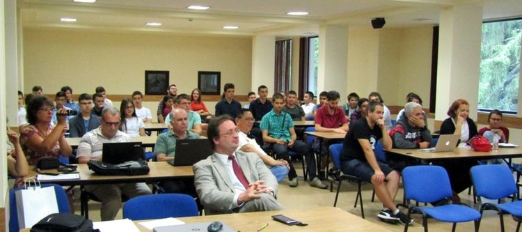 Откриха лятна школа по математика и информатика в Пампорово, участват млади изследователи от три континента 
