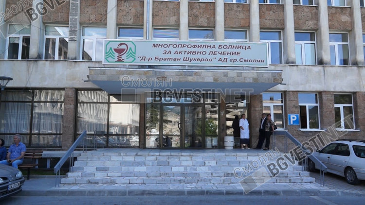 След сигнал от болницата, социалните дадоха новородено в приемно семейство, майката го иска обратно