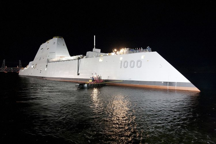 Пентагонът изпрати новия стелт ракетен разрушител в  Аляска