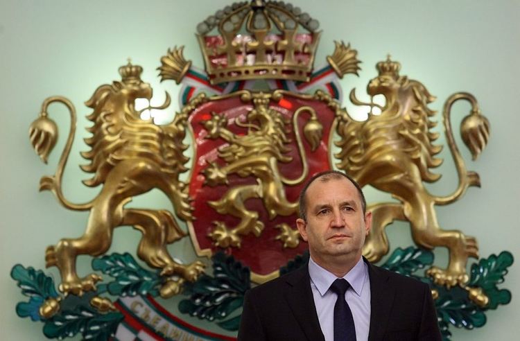 Румен Радев: Културните дейци не бива да бъдат лишени от извоювани вече трудови права