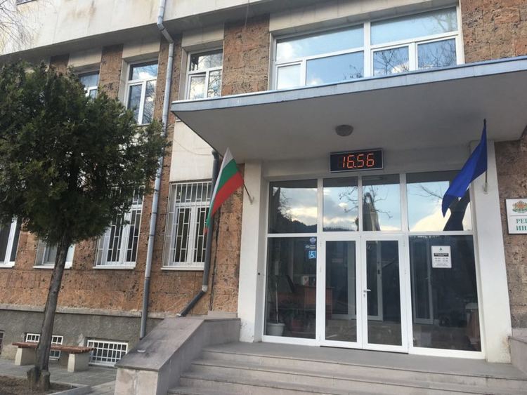 Двама мъже на 53 години от Смолян и Борино са с ковид-19, единият е в болница