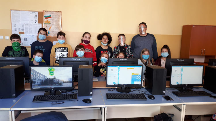 CodeWeek: Алековци създадоха компютърна анимация и кодираха музика