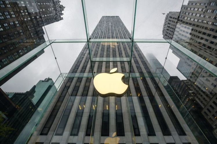 Проектът за умната кола на Apple е с нов шеф и акцент върху AI