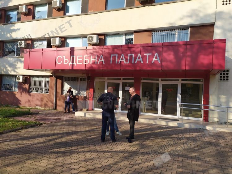 Кърджалийска фирма пи една студена вода, след като главния й счетоводител прибра 56 108 лв.за една година като „премии”