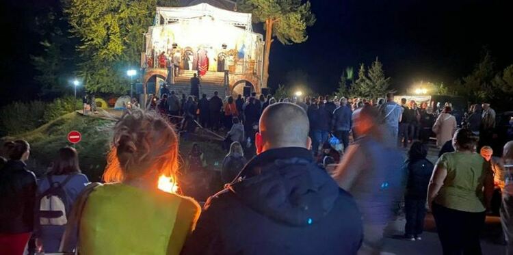 Хиляди на Кръстова гора за големия християнски празник Кръстовден