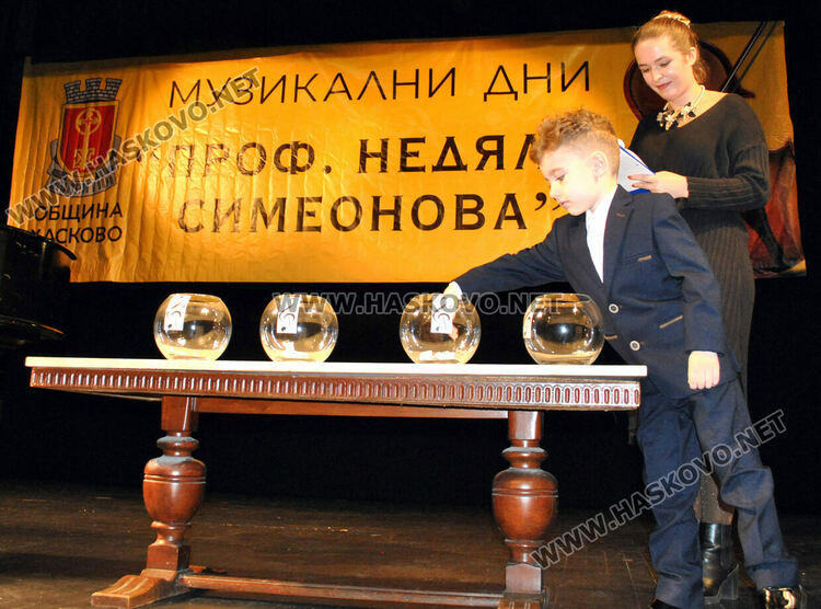6-годишен е първият цигулар в конкурса „Проф. Недялка Симеонова“