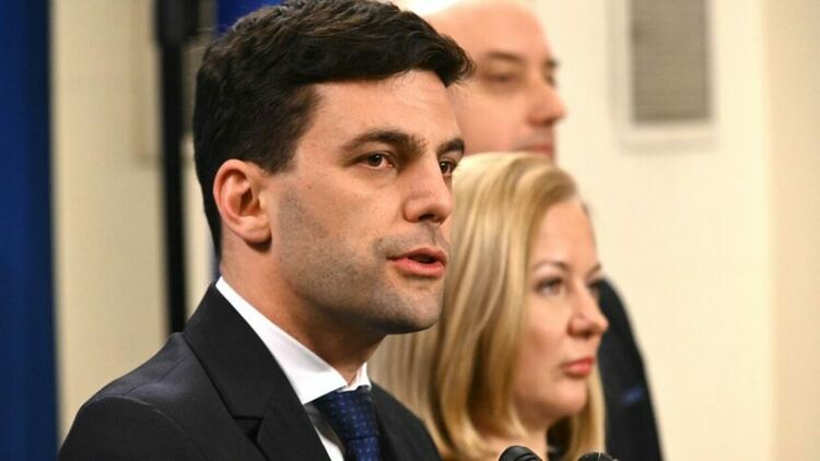 Две партии обжалват в Конституционния съд освобождаването на шефа на Сметната палата