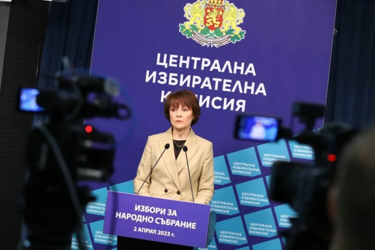 Данните от машините за гласуване все пак ще се публикуват