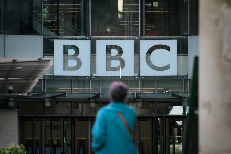 Twitter определи BBC като "финансирана от правителството медия"