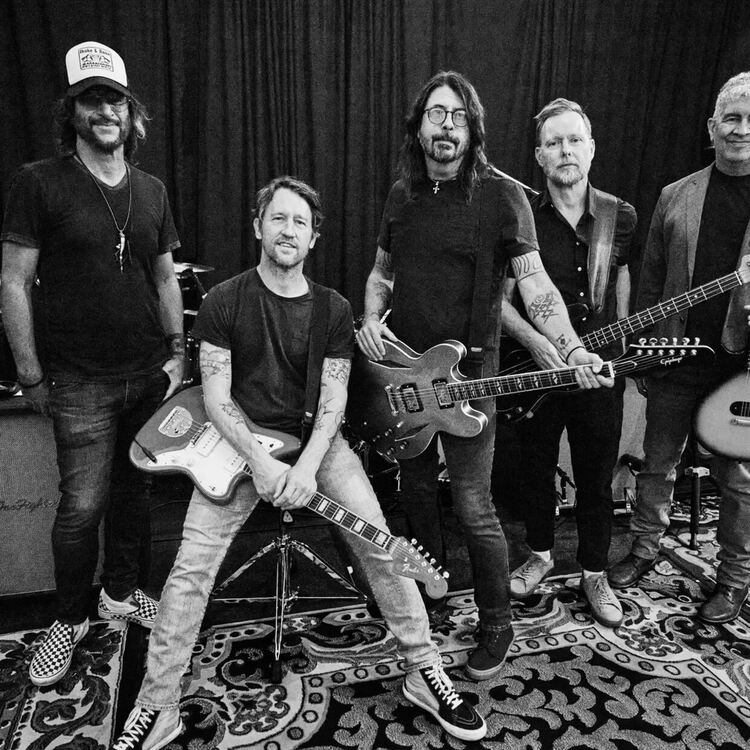 Новият албум на Foo Fighters, най-доброто в най-лоши времена