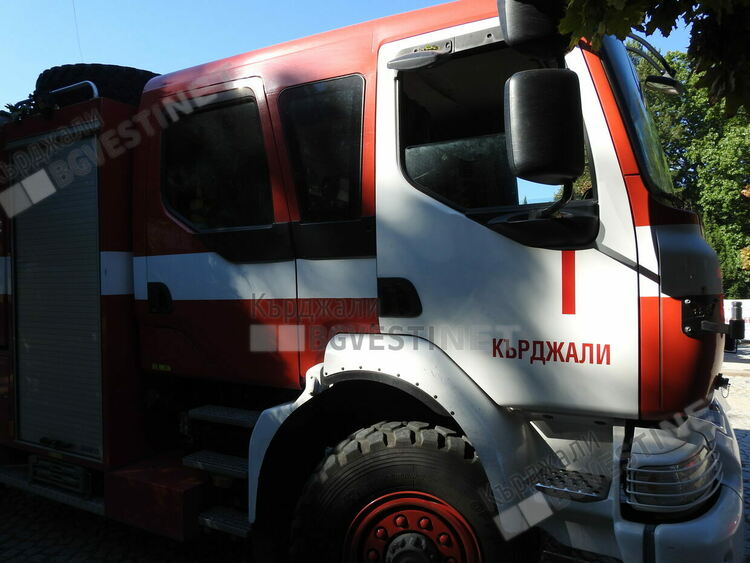 Горя стопанска постройка в Шумнатица