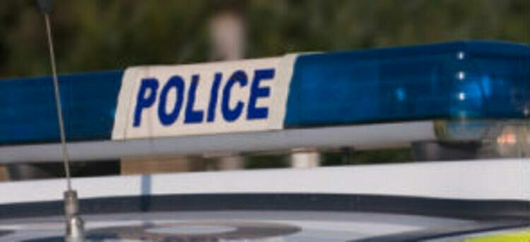 Полицията прави проверки на импровизирано КПП до стадиона