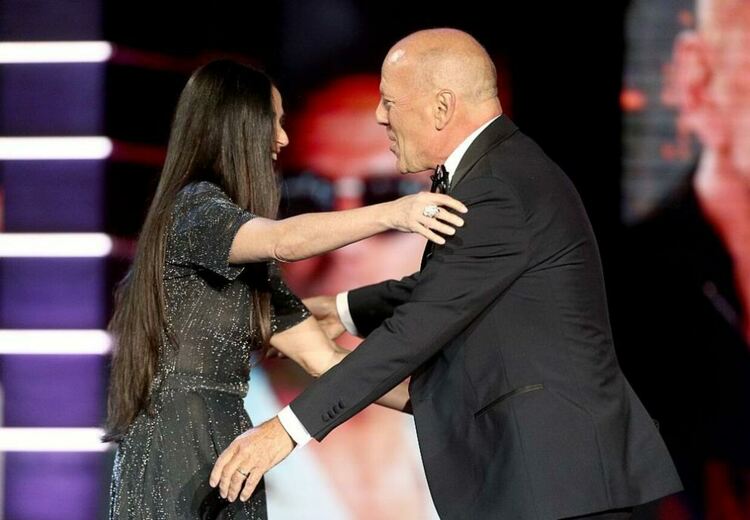 Брус Уилис не разпознал Деми Мур