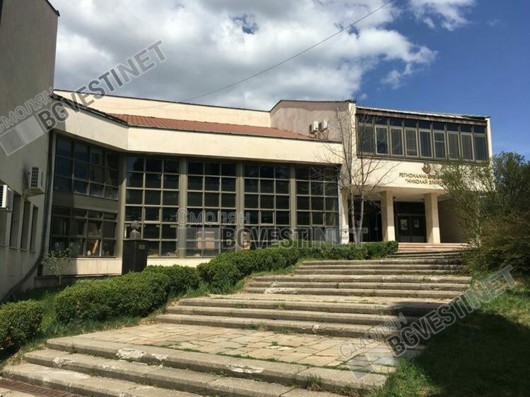 Регионалната библиотека провокира ученици от Смолян да творят 