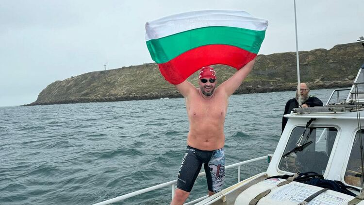 Петър Стойчев постигна световен рекорд! Oceans Seven за 173 дни!