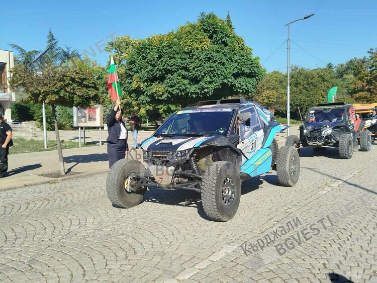 В Кърджали бе даден старт на международното състезание „Офроуд 4x4“
