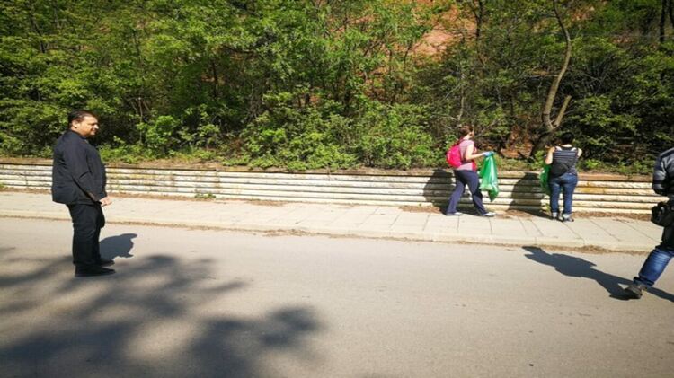 За втори път ще се проведе акция по почистването на Перник, съобщи „Доброволческия отряд“, който организира инициативата