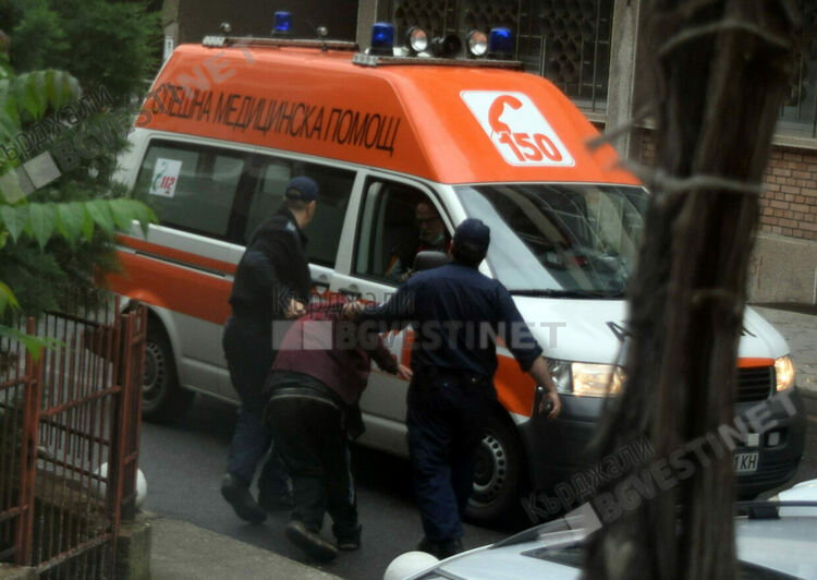   Шестима препили станаха пациенти на ЦСМП в Кърджали по празниците,  спешните медици реагираха на 528 сигнала