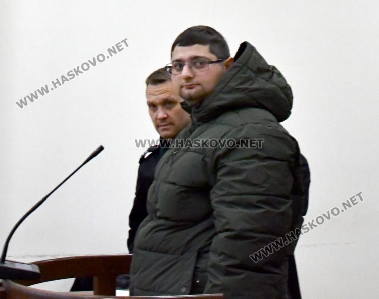 22-годишен остава в ареста за опит за контрабанда на марихуана за близо 300 000 лева
