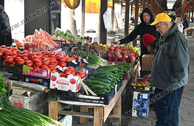 Пресните картофи се предлагат на цени 4,50 евро