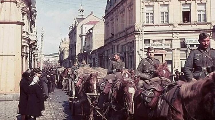 Полша иска годишно обезщетение от Германия за всяка жертва на нацистите