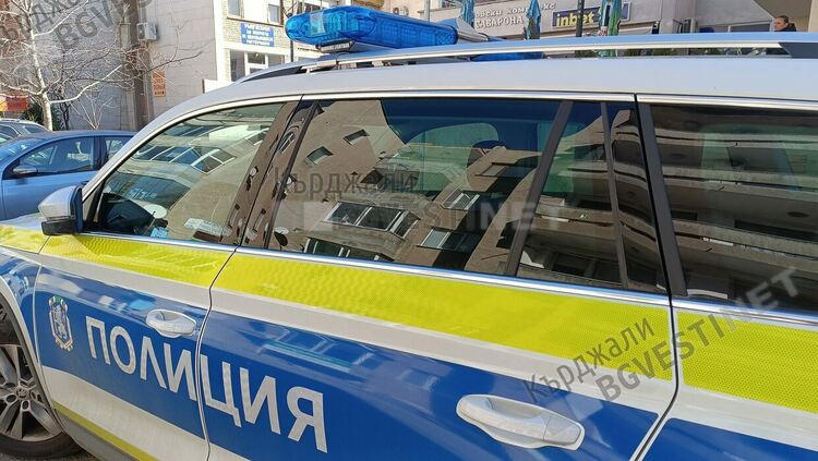 Полицейски новини:55-годишен с "Мерцедес" катастрофира между Габрово и Комунига