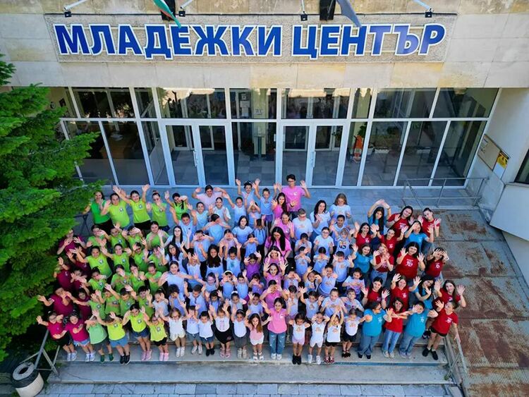 Санират Младежкия център и онкоболницата в Хасково за близо 1 млн. евро