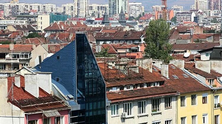 Жилищно кредитиране под пара: Ипотечните заеми на българите скачат с 26,4% за година