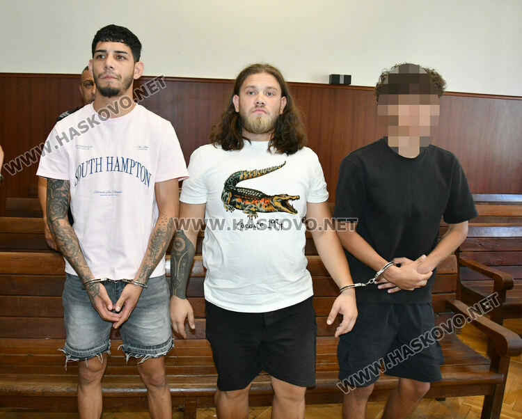 По-тежко обвинение за тримата биячи, грози ги до 15 години затвор