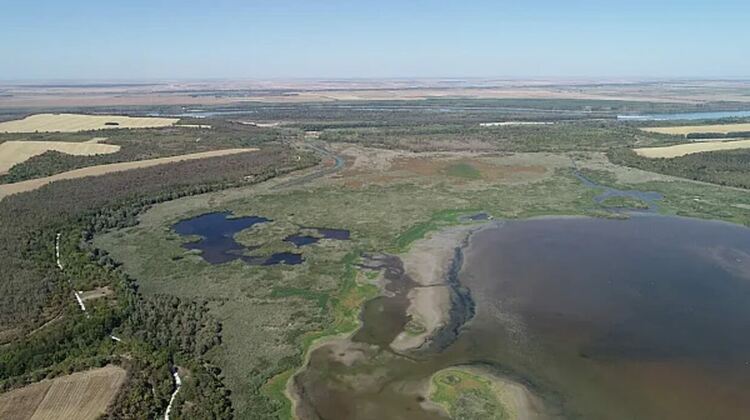 Спасителна акция за „Сребърна“: От Дунав вече са подадени 1,8 млн. кубика вода