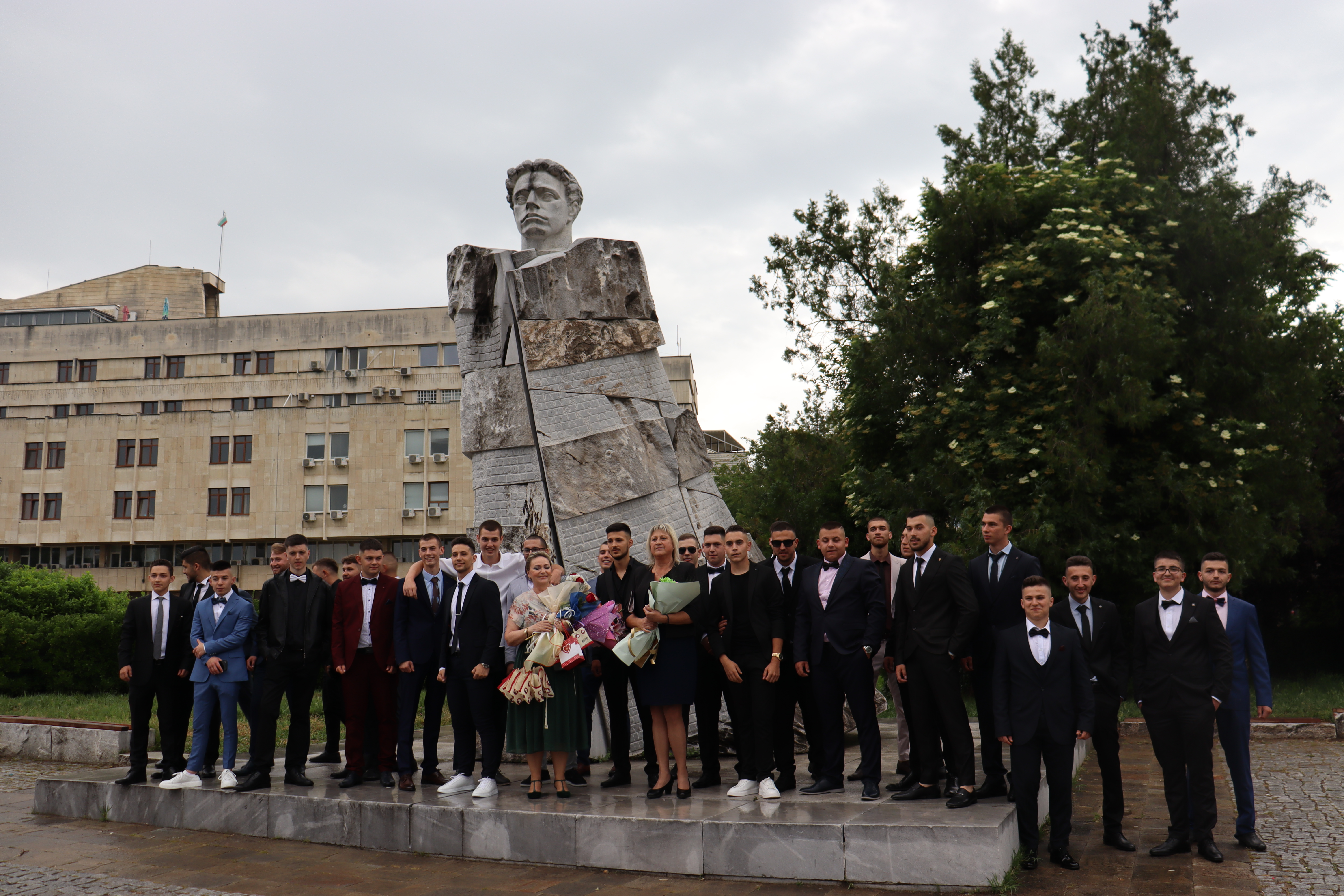 Балът на ПГЕЕ "Капитан Петко войвода" Кърджали