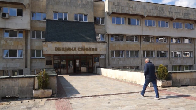 2000 смолянчани искат да сменят печките на дърва, заради извънредното положение анкетирането ще се забави